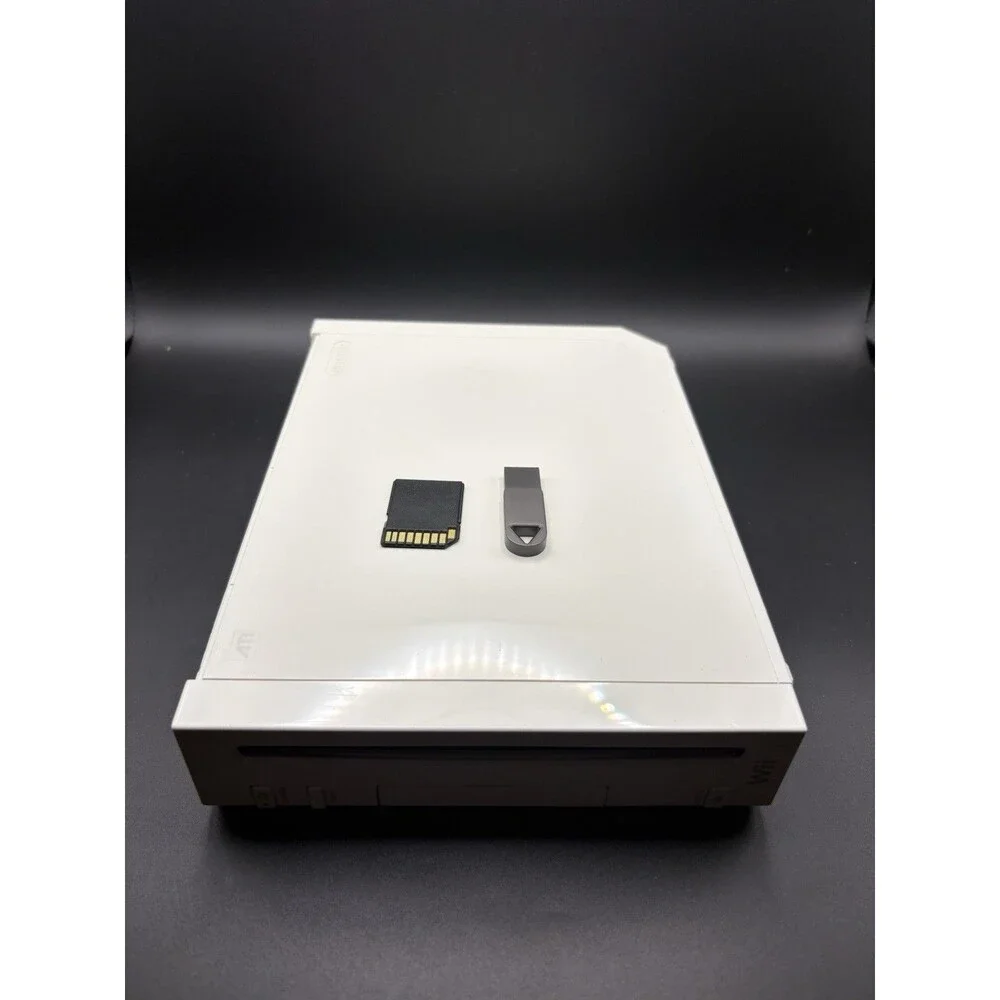 Nintendo Wii RVL-001 Modded Homebrew GameCube Compatible USB Setup Console Only